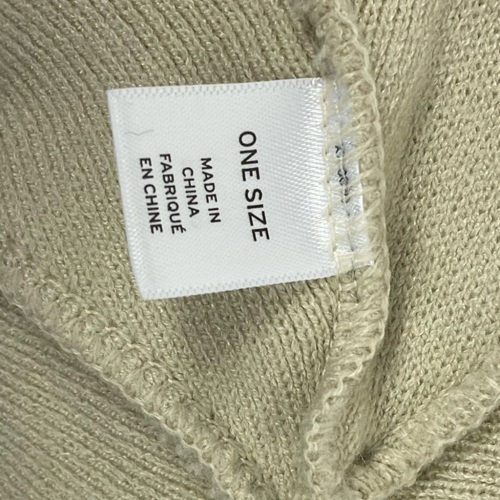 NWT Nordstrom BP Tan Beige Ribbed Knit Beanie Toque Hat Minimalist New With Tags - Picture 3 of 6